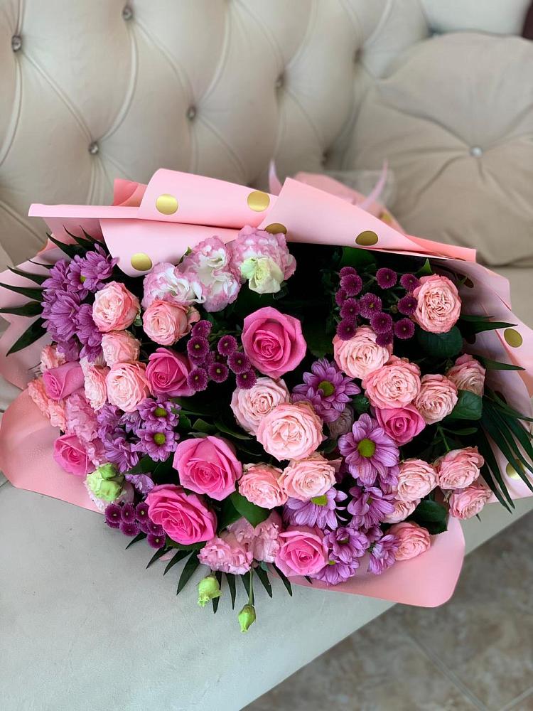 Букет цветов из: Хризантемы, Розы и Лизиантусы в Дмитриевском Республики Адыгея