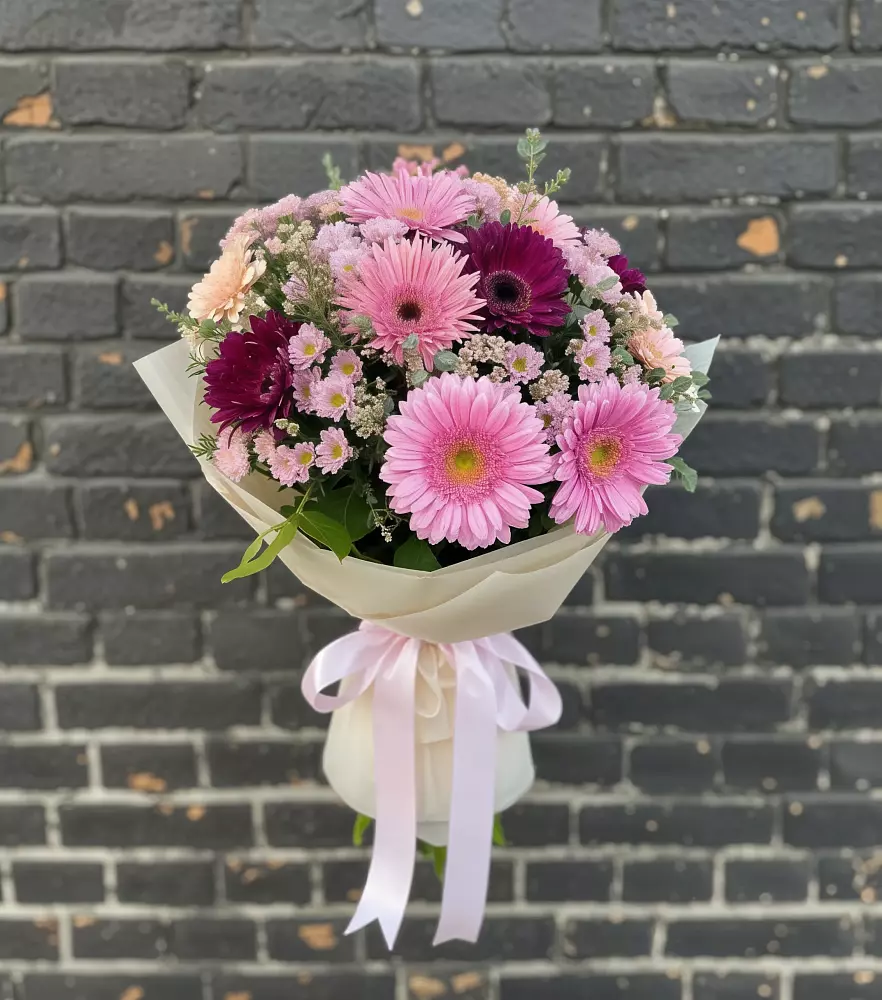 Букет цветов из: Герберы и Хризантемы в Дмитриевском Республики Адыгея