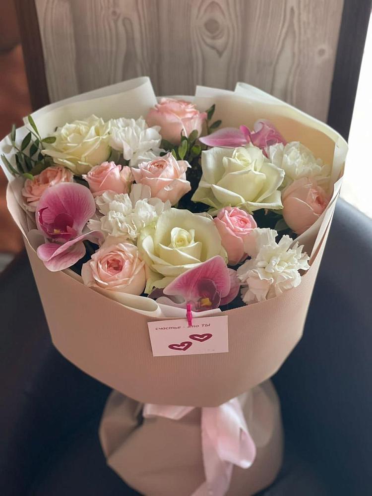 Букет цветов из: Орхидеи, Розы и Гвоздики в Дмитриевском Республики Адыгея