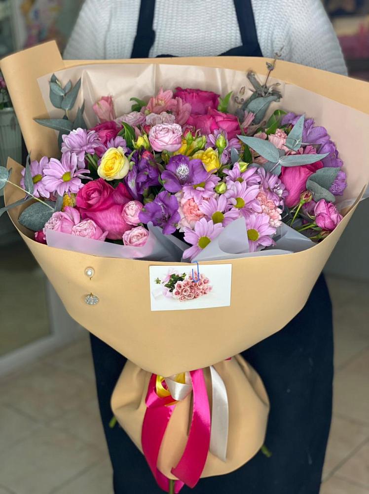 Букет цветов из: Хризантемы, Гвоздики и Альстромерии в Дмитриевском Республики Адыгея