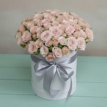 Цветочная композиция из Розы в шляпной коробке в Дмитриевском Республики Адыгея