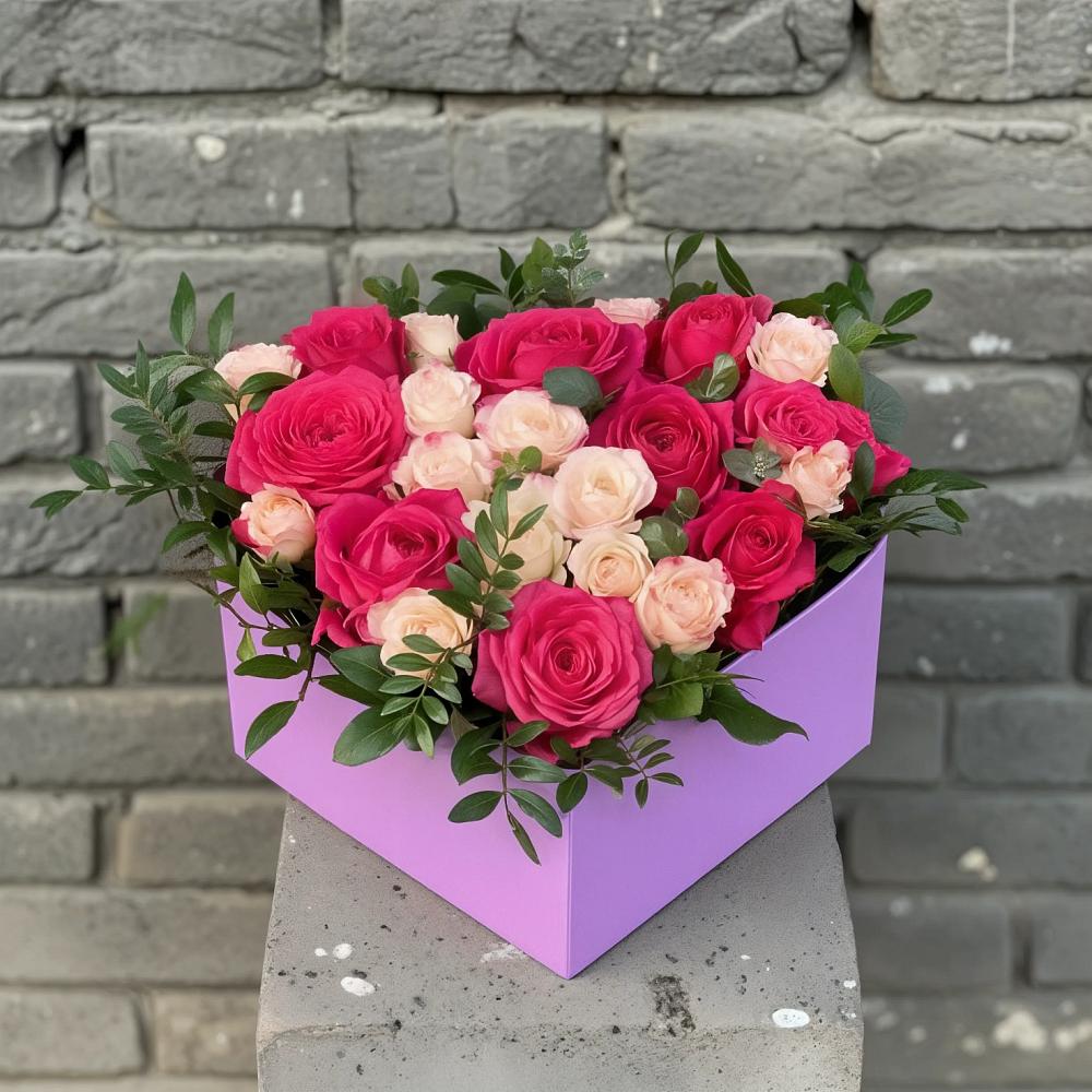 Цветочная композиция из Розы в коробке в Дмитриевском Республики Адыгея