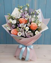 Букет цветов из:  Лизиантусы, Розы, Альстромерии и Гипсофила в Дмитриевском Республики Адыгея