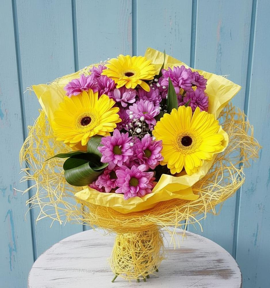 Букет цветов из: Хризантемы и Герберы в Дмитриевском Республики Адыгея