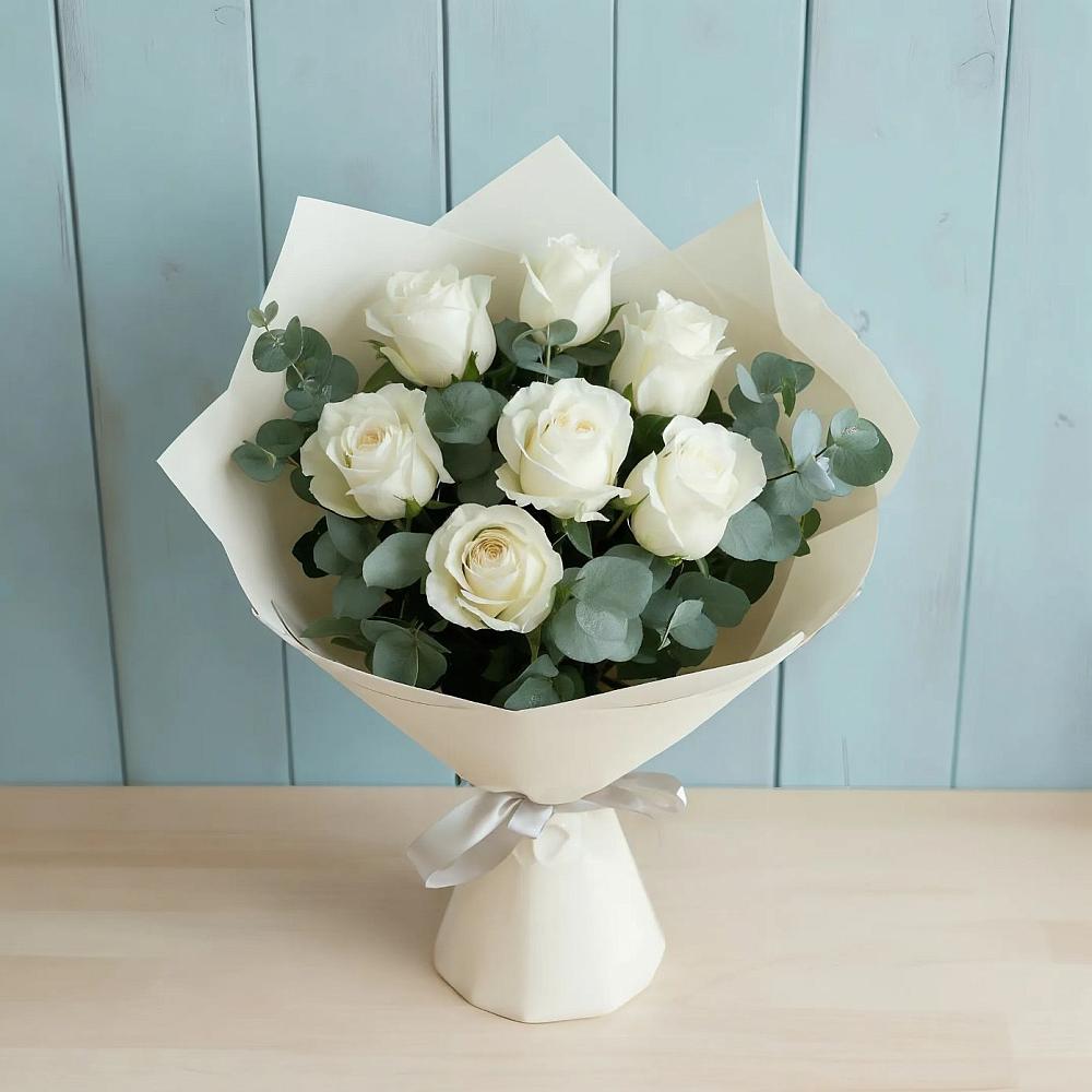 Букет Белые розы в Эвкалипте в Дмитриевском Республики Адыгея