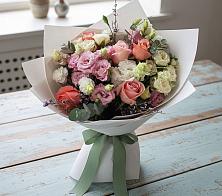 Букет цветов из:  Розы, Лизиантусы и Гвоздики в Дмитриевском Республики Адыгея