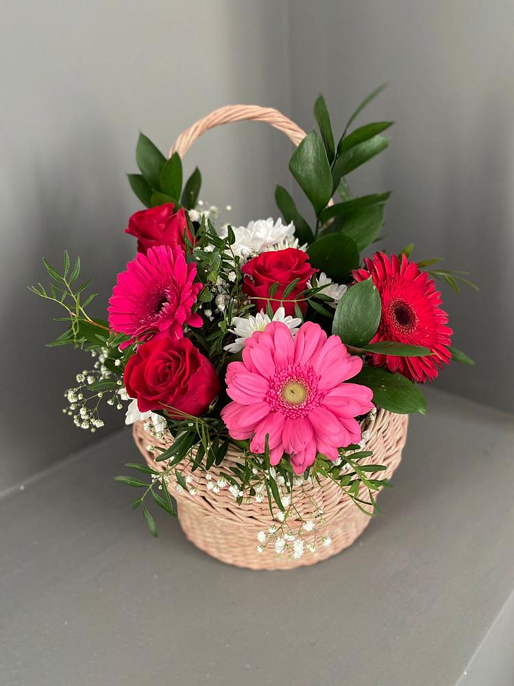 Цветочная композиция из Розы, Хризантемы и Герберы в корзине в Дмитриевском Республики Адыгея