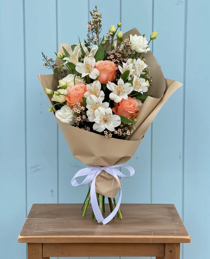 Букет цветов из: Альстромерии, Лизиантусы, Розы и Хризантемы в Дмитриевском Республики Адыгея